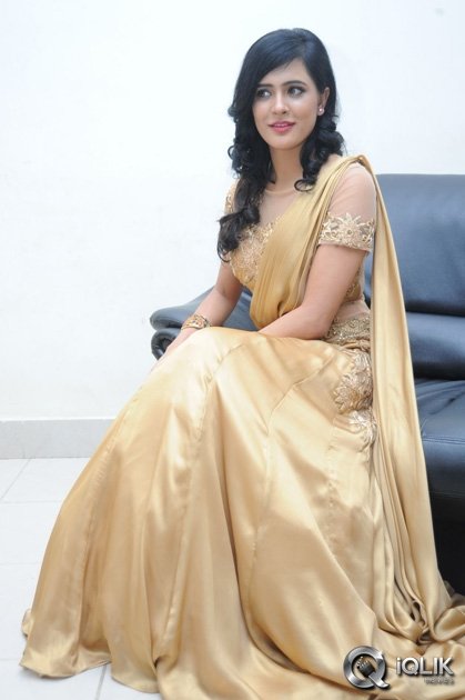 Diya-Nikolas-at-Yamaleela-2-Movie-Audio-Launch